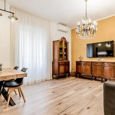 Bbhome History And Design In Testaccio District Rome