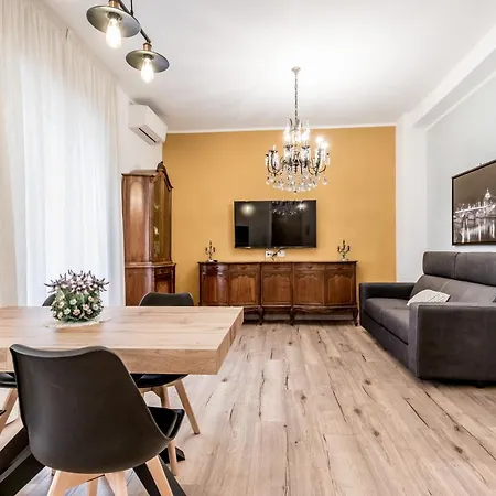 Bbhome History And Design In Testaccio District * Rom
